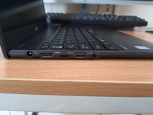 富士通　LIFEBOOK U938/S　13.3型ワイド液晶モデル