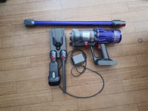 ダイソン Digital Slim Fluffy SV18